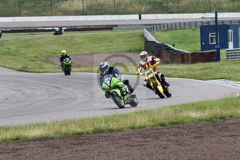Rockingham no limits trackday;enduro digital images;event digital images;eventdigitalimages;no limits trackdays;peter wileman photography;racing digital images;rockingham raceway northamptonshire;rockingham trackday photographs;trackday digital images;trackday photos