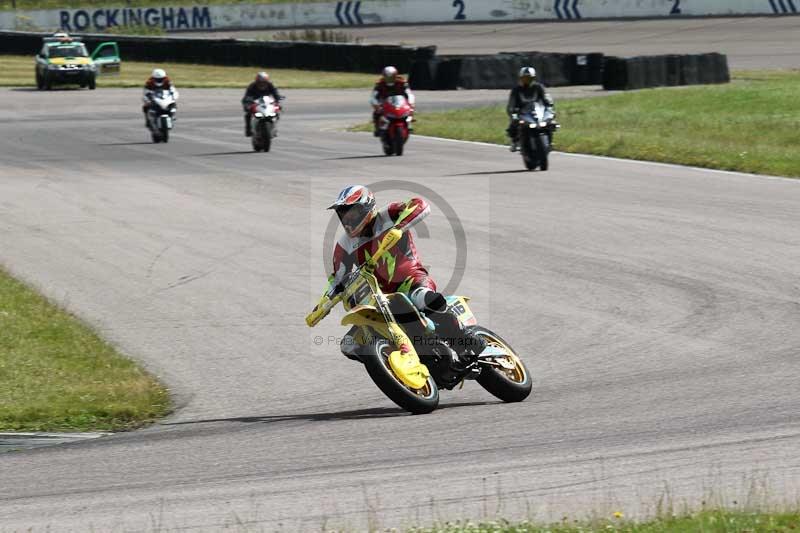 Rockingham no limits trackday;enduro digital images;event digital images;eventdigitalimages;no limits trackdays;peter wileman photography;racing digital images;rockingham raceway northamptonshire;rockingham trackday photographs;trackday digital images;trackday photos