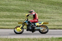 Rockingham-no-limits-trackday;enduro-digital-images;event-digital-images;eventdigitalimages;no-limits-trackdays;peter-wileman-photography;racing-digital-images;rockingham-raceway-northamptonshire;rockingham-trackday-photographs;trackday-digital-images;trackday-photos