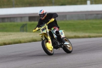 Rockingham-no-limits-trackday;enduro-digital-images;event-digital-images;eventdigitalimages;no-limits-trackdays;peter-wileman-photography;racing-digital-images;rockingham-raceway-northamptonshire;rockingham-trackday-photographs;trackday-digital-images;trackday-photos