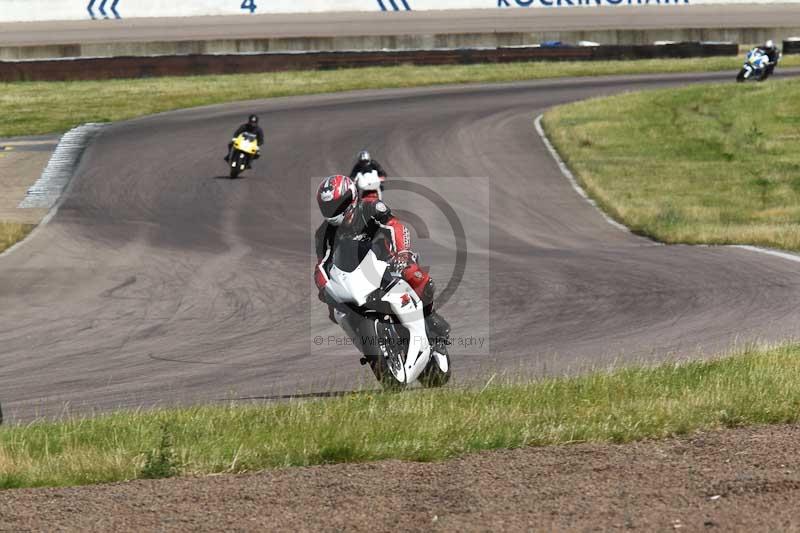 Rockingham no limits trackday;enduro digital images;event digital images;eventdigitalimages;no limits trackdays;peter wileman photography;racing digital images;rockingham raceway northamptonshire;rockingham trackday photographs;trackday digital images;trackday photos