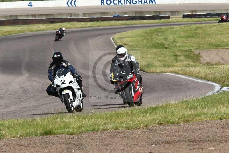 Rockingham no limits trackday;enduro digital images;event digital images;eventdigitalimages;no limits trackdays;peter wileman photography;racing digital images;rockingham raceway northamptonshire;rockingham trackday photographs;trackday digital images;trackday photos