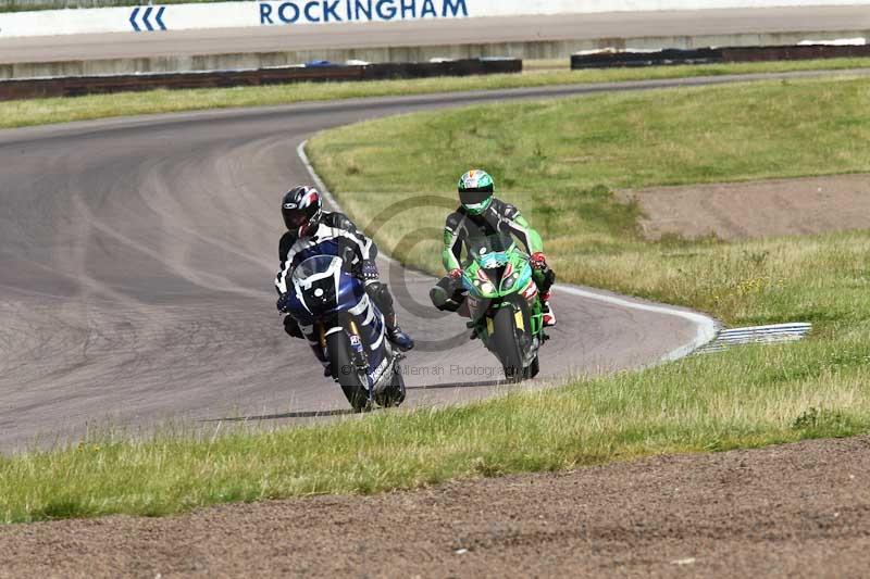 Rockingham no limits trackday;enduro digital images;event digital images;eventdigitalimages;no limits trackdays;peter wileman photography;racing digital images;rockingham raceway northamptonshire;rockingham trackday photographs;trackday digital images;trackday photos