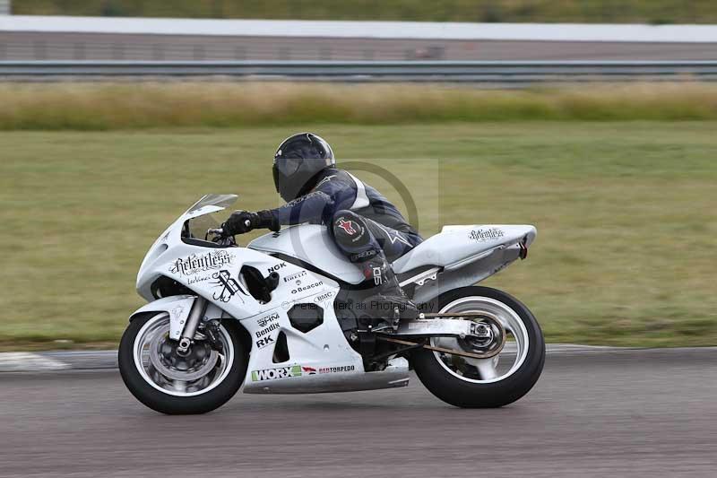 Rockingham no limits trackday;enduro digital images;event digital images;eventdigitalimages;no limits trackdays;peter wileman photography;racing digital images;rockingham raceway northamptonshire;rockingham trackday photographs;trackday digital images;trackday photos