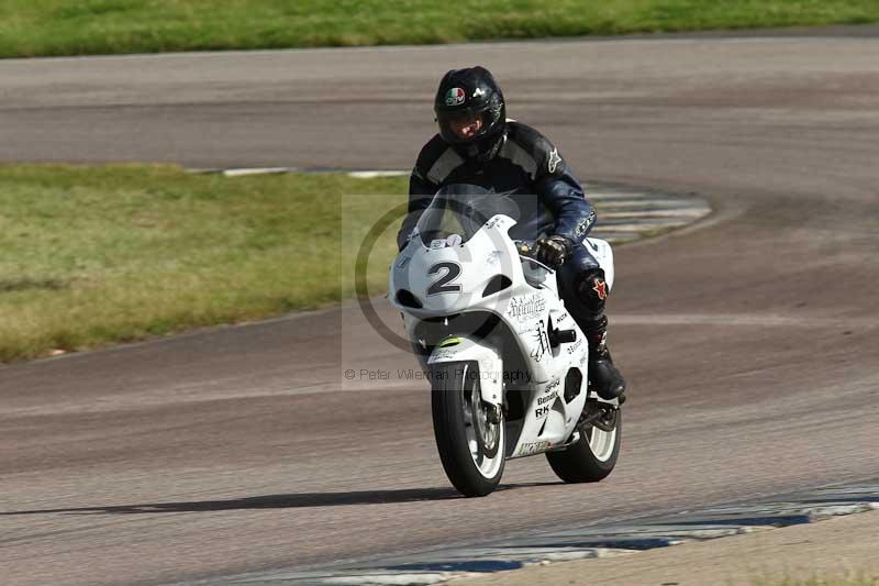 Rockingham no limits trackday;enduro digital images;event digital images;eventdigitalimages;no limits trackdays;peter wileman photography;racing digital images;rockingham raceway northamptonshire;rockingham trackday photographs;trackday digital images;trackday photos