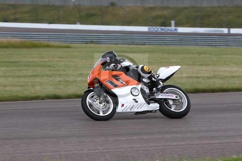 Rockingham no limits trackday;enduro digital images;event digital images;eventdigitalimages;no limits trackdays;peter wileman photography;racing digital images;rockingham raceway northamptonshire;rockingham trackday photographs;trackday digital images;trackday photos