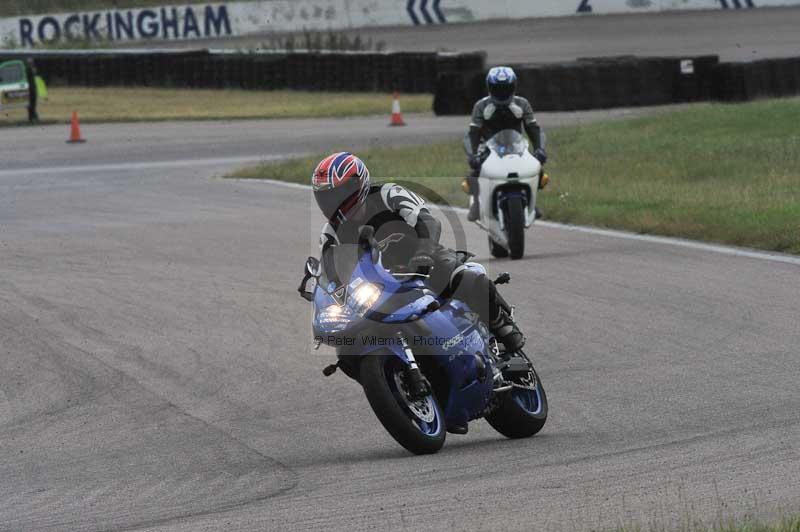 Rockingham no limits trackday;enduro digital images;event digital images;eventdigitalimages;no limits trackdays;peter wileman photography;racing digital images;rockingham raceway northamptonshire;rockingham trackday photographs;trackday digital images;trackday photos