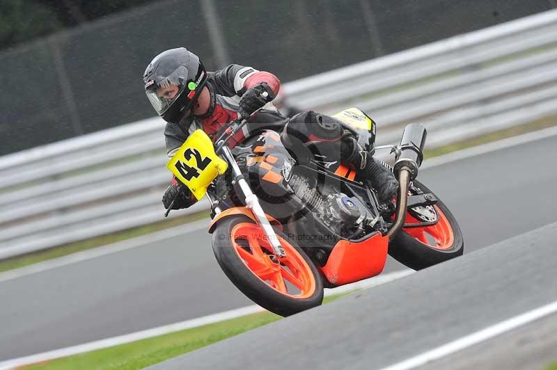 enduro digital images;event digital images;eventdigitalimages;no limits trackdays;oulton no limits trackday;oulton park cheshire;oulton trackday photographs;peter wileman photography;racing digital images;trackday digital images;trackday photos