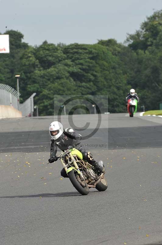 enduro digital images;event digital images;eventdigitalimages;no limits trackdays;oulton no limits trackday;oulton park cheshire;oulton trackday photographs;peter wileman photography;racing digital images;trackday digital images;trackday photos