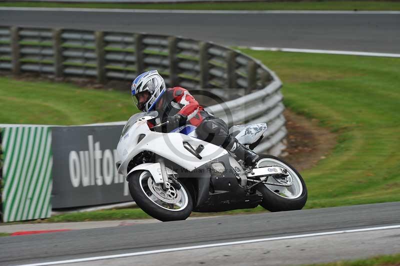enduro digital images;event digital images;eventdigitalimages;no limits trackdays;oulton no limits trackday;oulton park cheshire;oulton trackday photographs;peter wileman photography;racing digital images;trackday digital images;trackday photos