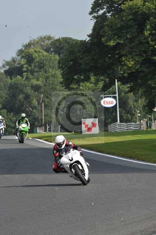 enduro digital images;event digital images;eventdigitalimages;no limits trackdays;oulton no limits trackday;oulton park cheshire;oulton trackday photographs;peter wileman photography;racing digital images;trackday digital images;trackday photos