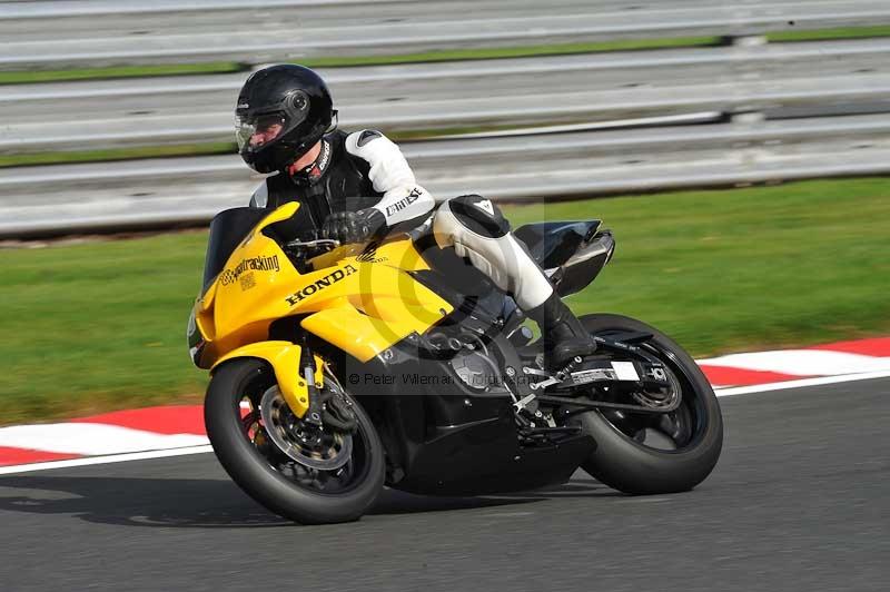 enduro digital images;event digital images;eventdigitalimages;no limits trackdays;oulton no limits trackday;oulton park cheshire;oulton trackday photographs;peter wileman photography;racing digital images;trackday digital images;trackday photos