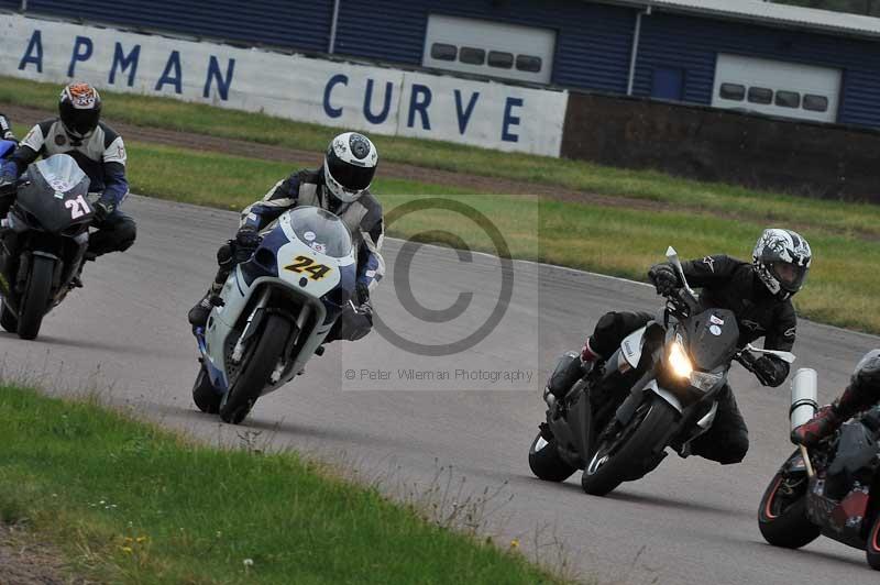 Rockingham no limits trackday;enduro digital images;event digital images;eventdigitalimages;no limits trackdays;peter wileman photography;racing digital images;rockingham raceway northamptonshire;rockingham trackday photographs;trackday digital images;trackday photos