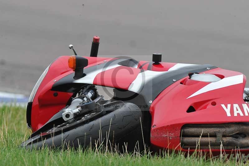 Rockingham no limits trackday;enduro digital images;event digital images;eventdigitalimages;no limits trackdays;peter wileman photography;racing digital images;rockingham raceway northamptonshire;rockingham trackday photographs;trackday digital images;trackday photos