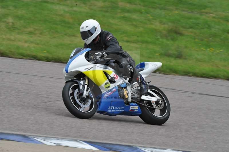 Rockingham no limits trackday;enduro digital images;event digital images;eventdigitalimages;no limits trackdays;peter wileman photography;racing digital images;rockingham raceway northamptonshire;rockingham trackday photographs;trackday digital images;trackday photos