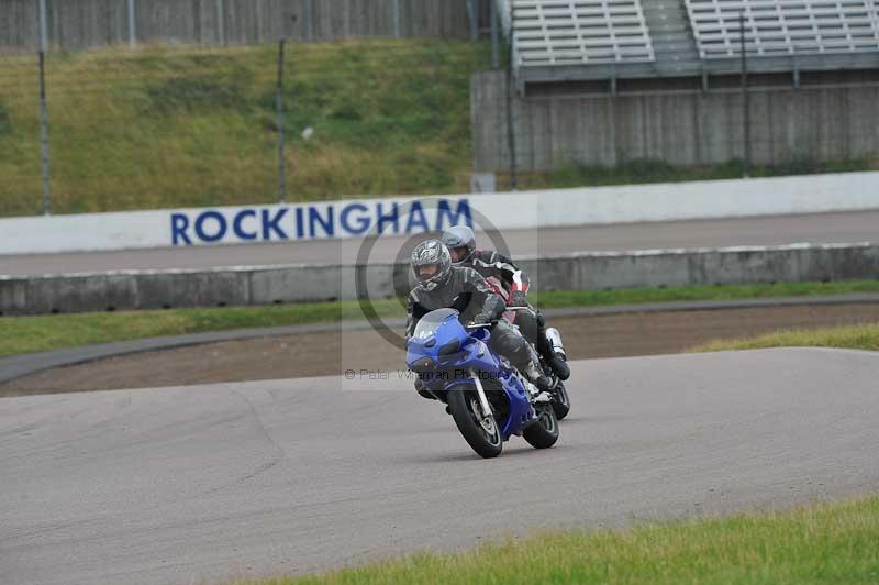 Rockingham no limits trackday;enduro digital images;event digital images;eventdigitalimages;no limits trackdays;peter wileman photography;racing digital images;rockingham raceway northamptonshire;rockingham trackday photographs;trackday digital images;trackday photos