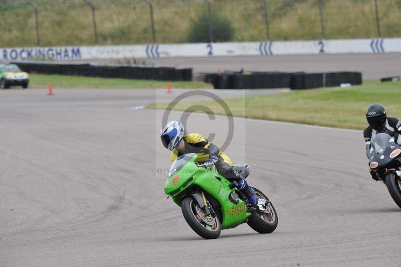 Rockingham no limits trackday;enduro digital images;event digital images;eventdigitalimages;no limits trackdays;peter wileman photography;racing digital images;rockingham raceway northamptonshire;rockingham trackday photographs;trackday digital images;trackday photos