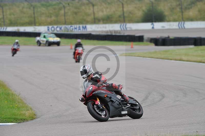 Rockingham no limits trackday;enduro digital images;event digital images;eventdigitalimages;no limits trackdays;peter wileman photography;racing digital images;rockingham raceway northamptonshire;rockingham trackday photographs;trackday digital images;trackday photos