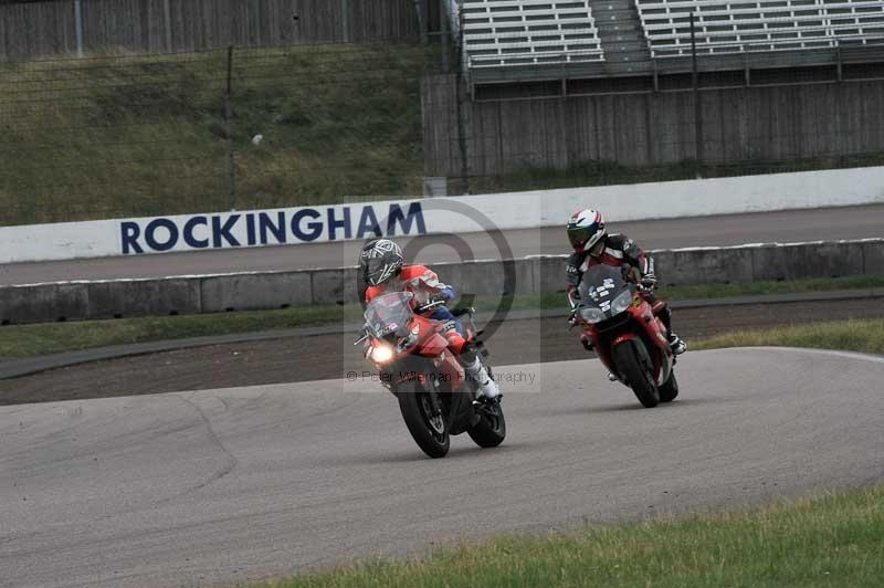 Rockingham no limits trackday;enduro digital images;event digital images;eventdigitalimages;no limits trackdays;peter wileman photography;racing digital images;rockingham raceway northamptonshire;rockingham trackday photographs;trackday digital images;trackday photos