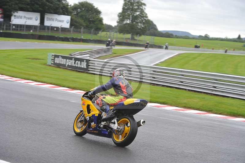 enduro digital images;event digital images;eventdigitalimages;no limits trackdays;oulton no limits trackday;oulton park cheshire;oulton trackday photographs;peter wileman photography;racing digital images;trackday digital images;trackday photos