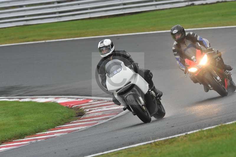 enduro digital images;event digital images;eventdigitalimages;no limits trackdays;oulton no limits trackday;oulton park cheshire;oulton trackday photographs;peter wileman photography;racing digital images;trackday digital images;trackday photos