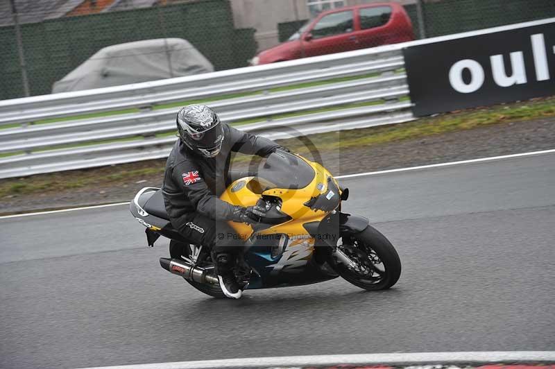 enduro digital images;event digital images;eventdigitalimages;no limits trackdays;oulton no limits trackday;oulton park cheshire;oulton trackday photographs;peter wileman photography;racing digital images;trackday digital images;trackday photos