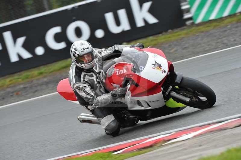 enduro digital images;event digital images;eventdigitalimages;no limits trackdays;oulton no limits trackday;oulton park cheshire;oulton trackday photographs;peter wileman photography;racing digital images;trackday digital images;trackday photos