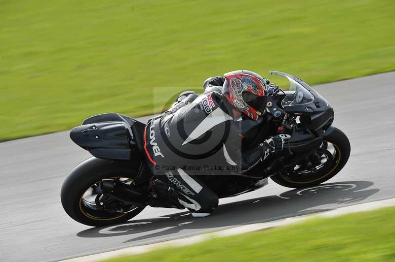 Motorcycle action photographs;anglesey circuit;anglesey trackday photographs;event digital images;eventdigitalimages;no limits trackday;oulton park circuit cheshire;peter wileman photography;trackday;trackday digital images;trackday photos;ty croes circuit wales