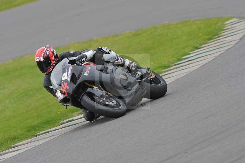 Motorcycle action photographs;anglesey circuit;anglesey trackday photographs;event digital images;eventdigitalimages;no limits trackday;oulton park circuit cheshire;peter wileman photography;trackday;trackday digital images;trackday photos;ty croes circuit wales