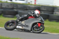 Motorcycle-action-photographs;anglesey-circuit;anglesey-trackday-photographs;event-digital-images;eventdigitalimages;no-limits-trackday;oulton-park-circuit-cheshire;peter-wileman-photography;trackday;trackday-digital-images;trackday-photos;ty-croes-circuit-wales