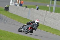 Motorcycle-action-photographs;anglesey-circuit;anglesey-trackday-photographs;event-digital-images;eventdigitalimages;no-limits-trackday;oulton-park-circuit-cheshire;peter-wileman-photography;trackday;trackday-digital-images;trackday-photos;ty-croes-circuit-wales