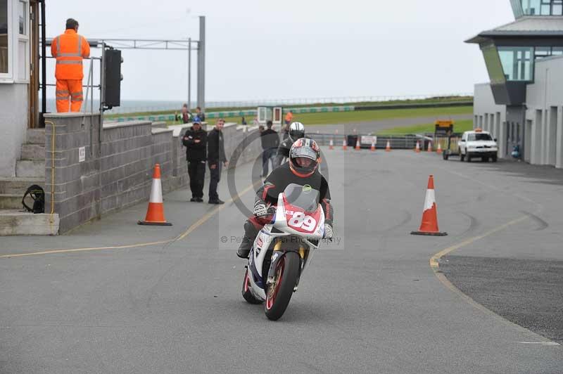 Motorcycle action photographs;anglesey circuit;anglesey trackday photographs;event digital images;eventdigitalimages;no limits trackday;oulton park circuit cheshire;peter wileman photography;trackday;trackday digital images;trackday photos;ty croes circuit wales