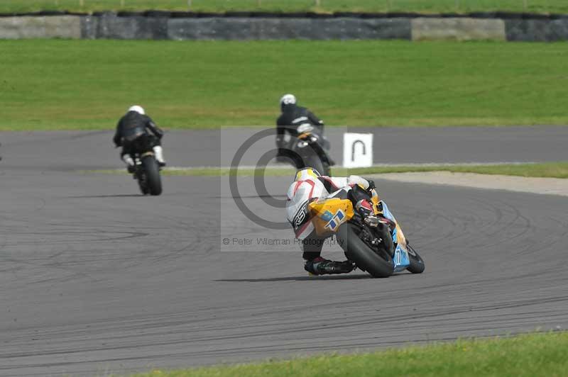 Motorcycle action photographs;anglesey circuit;anglesey trackday photographs;event digital images;eventdigitalimages;no limits trackday;oulton park circuit cheshire;peter wileman photography;trackday;trackday digital images;trackday photos;ty croes circuit wales