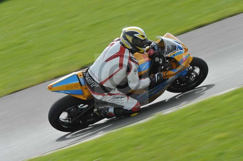 Motorcycle action photographs;anglesey circuit;anglesey trackday photographs;event digital images;eventdigitalimages;no limits trackday;oulton park circuit cheshire;peter wileman photography;trackday;trackday digital images;trackday photos;ty croes circuit wales