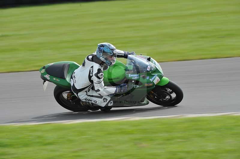 Motorcycle action photographs;anglesey circuit;anglesey trackday photographs;event digital images;eventdigitalimages;no limits trackday;oulton park circuit cheshire;peter wileman photography;trackday;trackday digital images;trackday photos;ty croes circuit wales