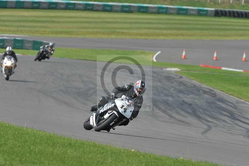 Motorcycle action photographs;anglesey circuit;anglesey trackday photographs;event digital images;eventdigitalimages;no limits trackday;oulton park circuit cheshire;peter wileman photography;trackday;trackday digital images;trackday photos;ty croes circuit wales