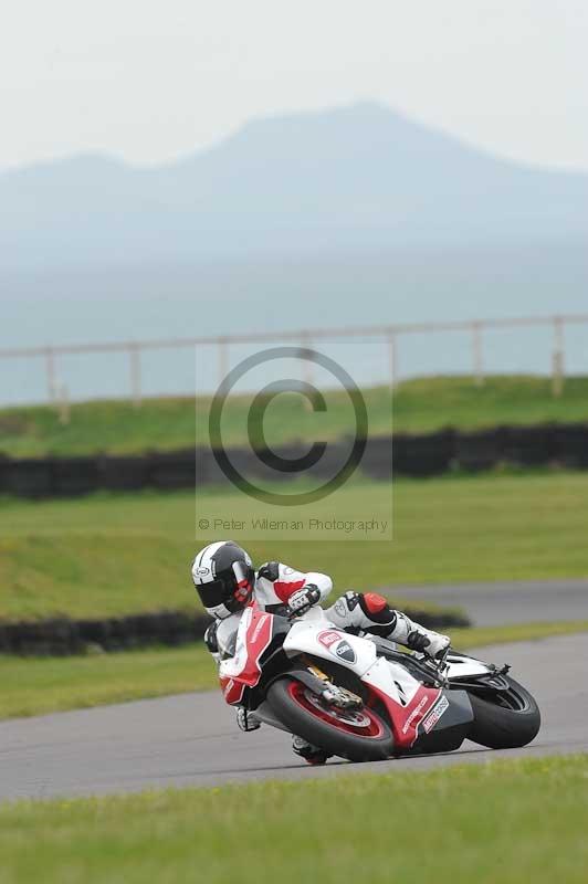 Motorcycle action photographs;anglesey circuit;anglesey trackday photographs;event digital images;eventdigitalimages;no limits trackday;oulton park circuit cheshire;peter wileman photography;trackday;trackday digital images;trackday photos;ty croes circuit wales