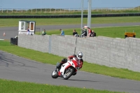 Motorcycle-action-photographs;anglesey-circuit;anglesey-trackday-photographs;event-digital-images;eventdigitalimages;no-limits-trackday;oulton-park-circuit-cheshire;peter-wileman-photography;trackday;trackday-digital-images;trackday-photos;ty-croes-circuit-wales