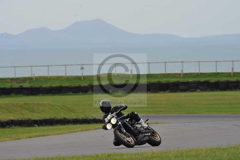 Motorcycle action photographs;anglesey circuit;anglesey trackday photographs;event digital images;eventdigitalimages;no limits trackday;oulton park circuit cheshire;peter wileman photography;trackday;trackday digital images;trackday photos;ty croes circuit wales