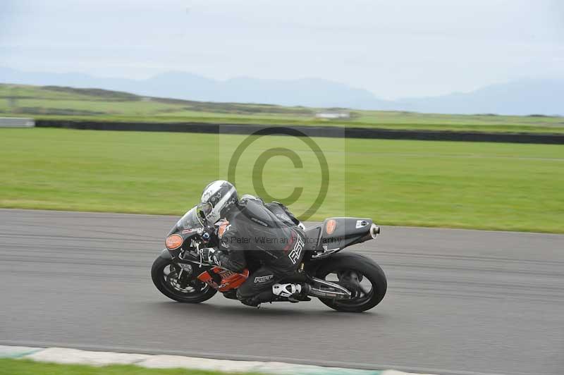 Motorcycle action photographs;anglesey circuit;anglesey trackday photographs;event digital images;eventdigitalimages;no limits trackday;oulton park circuit cheshire;peter wileman photography;trackday;trackday digital images;trackday photos;ty croes circuit wales