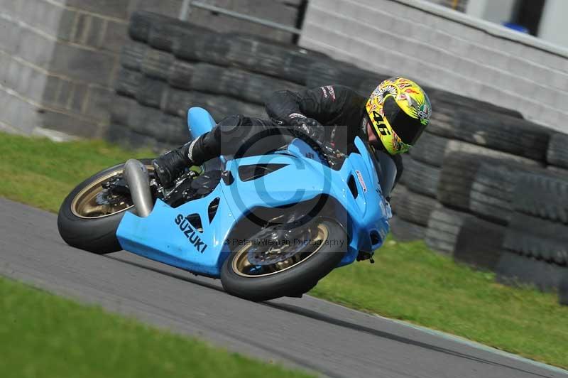 Motorcycle action photographs;anglesey circuit;anglesey trackday photographs;event digital images;eventdigitalimages;no limits trackday;oulton park circuit cheshire;peter wileman photography;trackday;trackday digital images;trackday photos;ty croes circuit wales