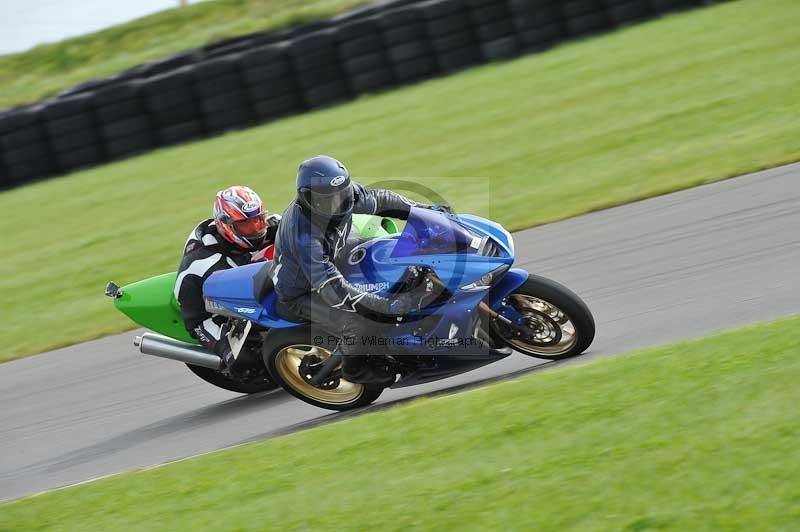 Motorcycle action photographs;anglesey circuit;anglesey trackday photographs;event digital images;eventdigitalimages;no limits trackday;oulton park circuit cheshire;peter wileman photography;trackday;trackday digital images;trackday photos;ty croes circuit wales