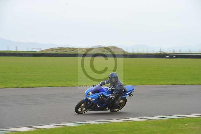 Motorcycle action photographs;anglesey circuit;anglesey trackday photographs;event digital images;eventdigitalimages;no limits trackday;oulton park circuit cheshire;peter wileman photography;trackday;trackday digital images;trackday photos;ty croes circuit wales