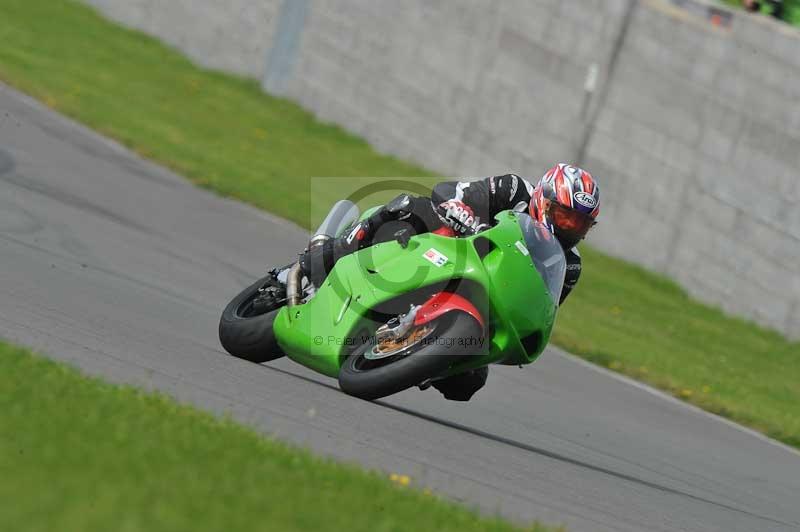 Motorcycle action photographs;anglesey circuit;anglesey trackday photographs;event digital images;eventdigitalimages;no limits trackday;oulton park circuit cheshire;peter wileman photography;trackday;trackday digital images;trackday photos;ty croes circuit wales