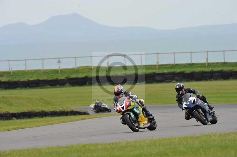 Motorcycle action photographs;anglesey circuit;anglesey trackday photographs;event digital images;eventdigitalimages;no limits trackday;oulton park circuit cheshire;peter wileman photography;trackday;trackday digital images;trackday photos;ty croes circuit wales