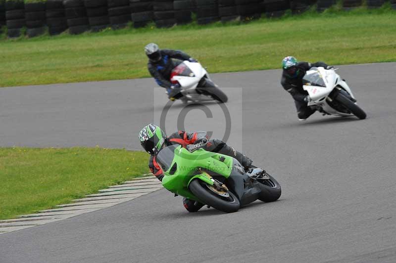 Motorcycle action photographs;anglesey circuit;anglesey trackday photographs;event digital images;eventdigitalimages;no limits trackday;oulton park circuit cheshire;peter wileman photography;trackday;trackday digital images;trackday photos;ty croes circuit wales