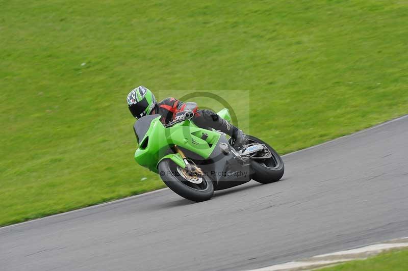 Motorcycle action photographs;anglesey circuit;anglesey trackday photographs;event digital images;eventdigitalimages;no limits trackday;oulton park circuit cheshire;peter wileman photography;trackday;trackday digital images;trackday photos;ty croes circuit wales