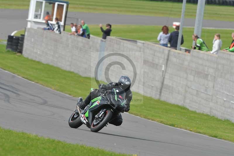 Motorcycle action photographs;anglesey circuit;anglesey trackday photographs;event digital images;eventdigitalimages;no limits trackday;oulton park circuit cheshire;peter wileman photography;trackday;trackday digital images;trackday photos;ty croes circuit wales