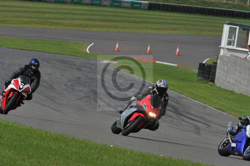 Motorcycle action photographs;anglesey circuit;anglesey trackday photographs;event digital images;eventdigitalimages;no limits trackday;oulton park circuit cheshire;peter wileman photography;trackday;trackday digital images;trackday photos;ty croes circuit wales