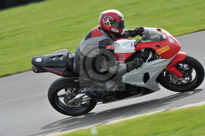 Motorcycle action photographs;anglesey circuit;anglesey trackday photographs;event digital images;eventdigitalimages;no limits trackday;oulton park circuit cheshire;peter wileman photography;trackday;trackday digital images;trackday photos;ty croes circuit wales